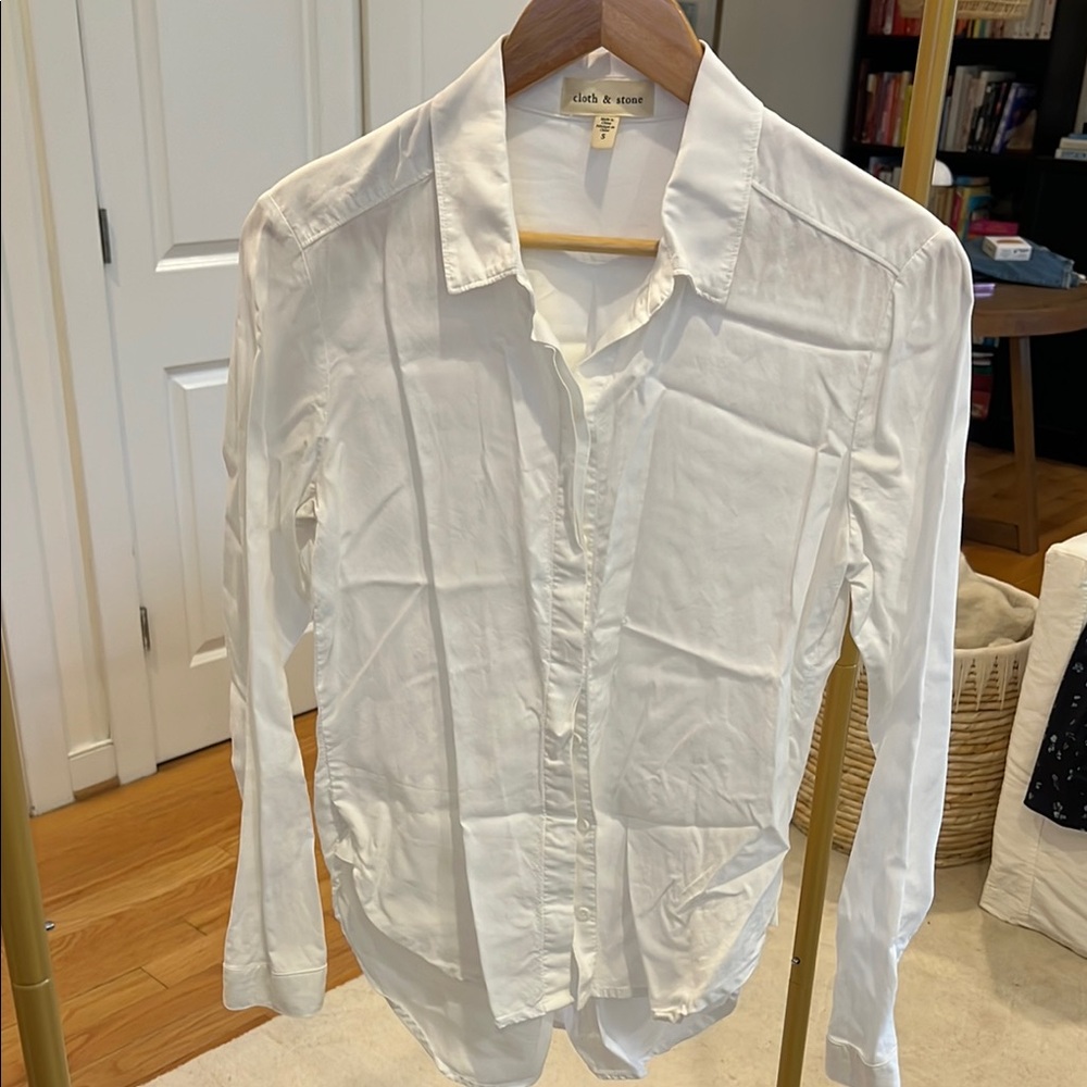 Cloth & Stone Classic White Button Down Shirt